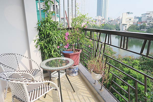 View Ban Công Căn Hộ Ấn Tượng và Hợp Phong Thuỷ